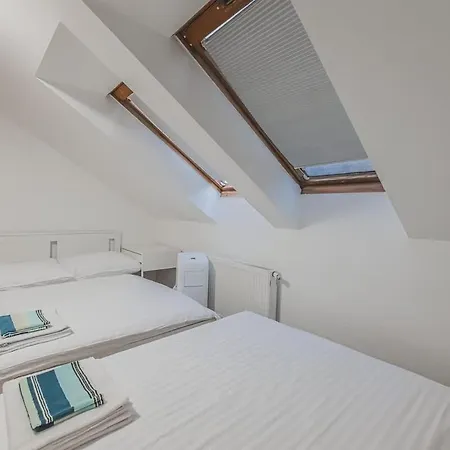 Daire Flat Near Castle Stylish & Prime Location 5 Prag