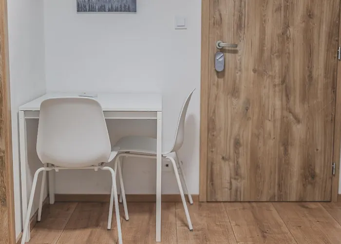Flat Near Castle Stylish & Prime Location 5 Appartement
