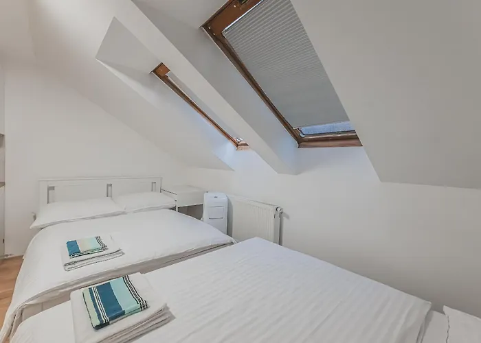 Flat Near Castle Stylish & Prime Location 5 Appartement *