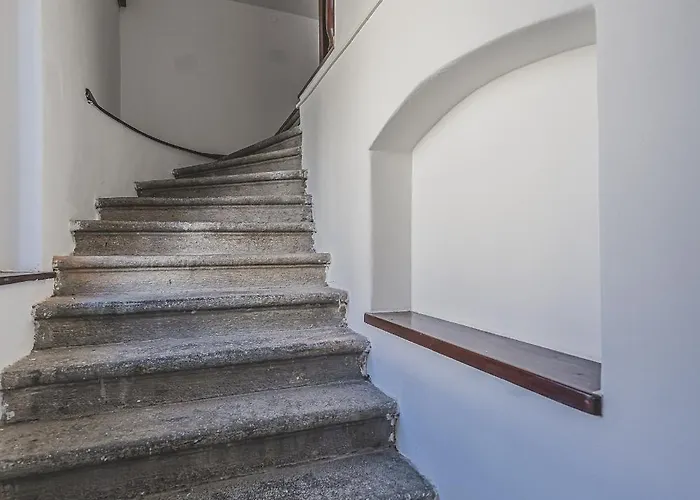 Appartement Flat Near Castle Stylish & Prime Location 5 *