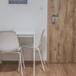 Flat Near Castle Stylish & Prime Location 5 Apartman